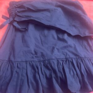 navy blue skirt